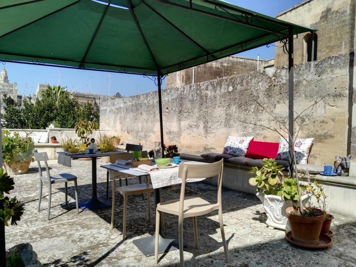 B&B La Casa Gialla Лечче Экстерьер фото